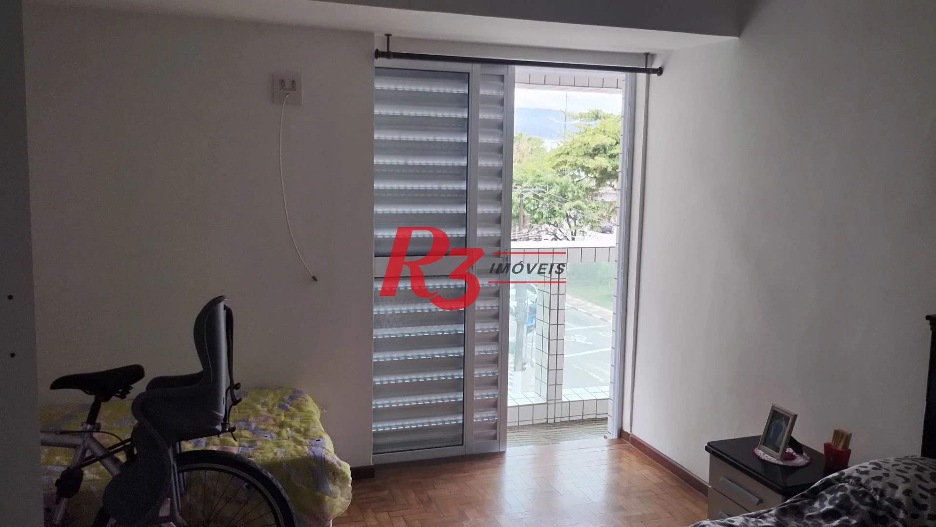 Apartamento com 4 dormitórios à venda, 200 m² por R$ 1.330.000,00 - Embaré - Santos/SP