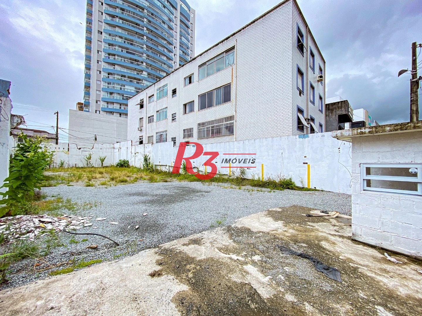 Terreno para alugar, 387 m² por R$ 20.000,00/mês - Encruzilhada - Santos/SP