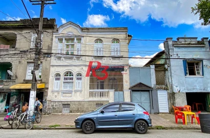 Sobrado com 3 dormitórios à venda, 248 m² por R$ 700.000,00 - Vila Matias - Santos/SP