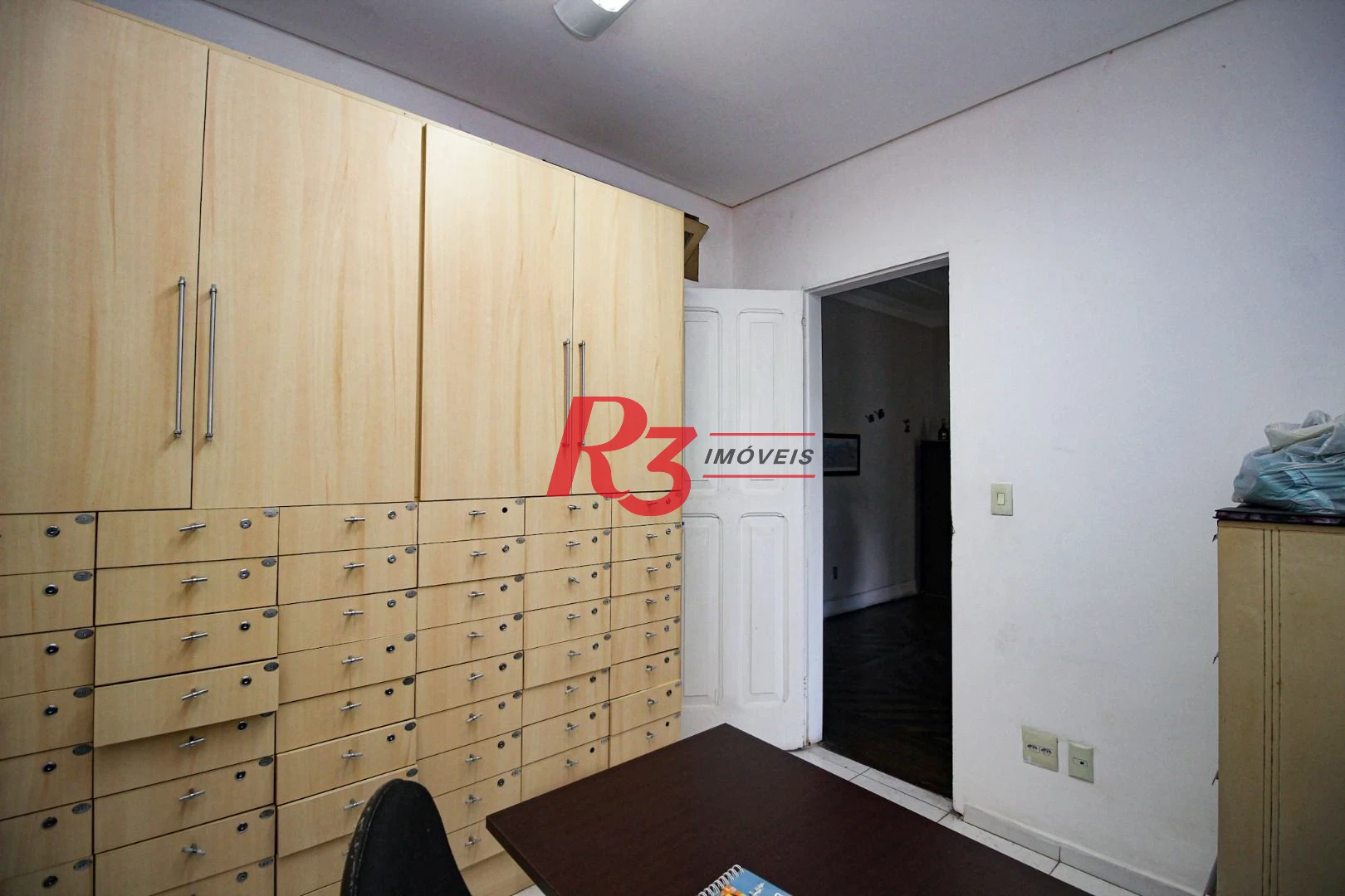 Sobrado com 3 dormitórios à venda, 248 m² por R$ 700.000,00 - Vila Matias - Santos/SP