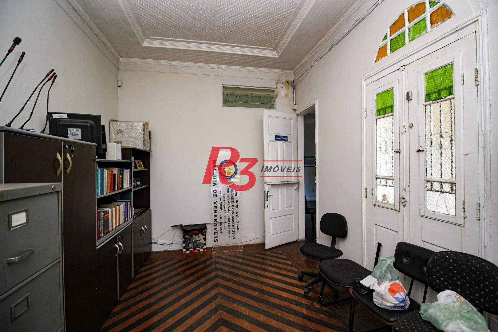 Sobrado com 3 dormitórios à venda, 248 m² por R$ 700.000,00 - Vila Matias - Santos/SP