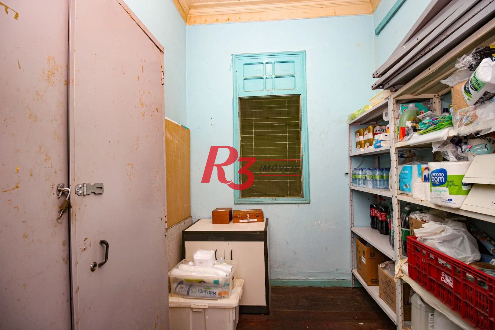 Sobrado com 3 dormitórios à venda, 248 m² por R$ 700.000,00 - Vila Matias - Santos/SP