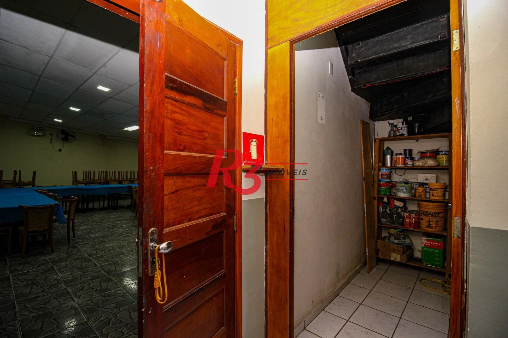 Sobrado com 3 dormitórios à venda, 248 m² por R$ 700.000,00 - Vila Matias - Santos/SP