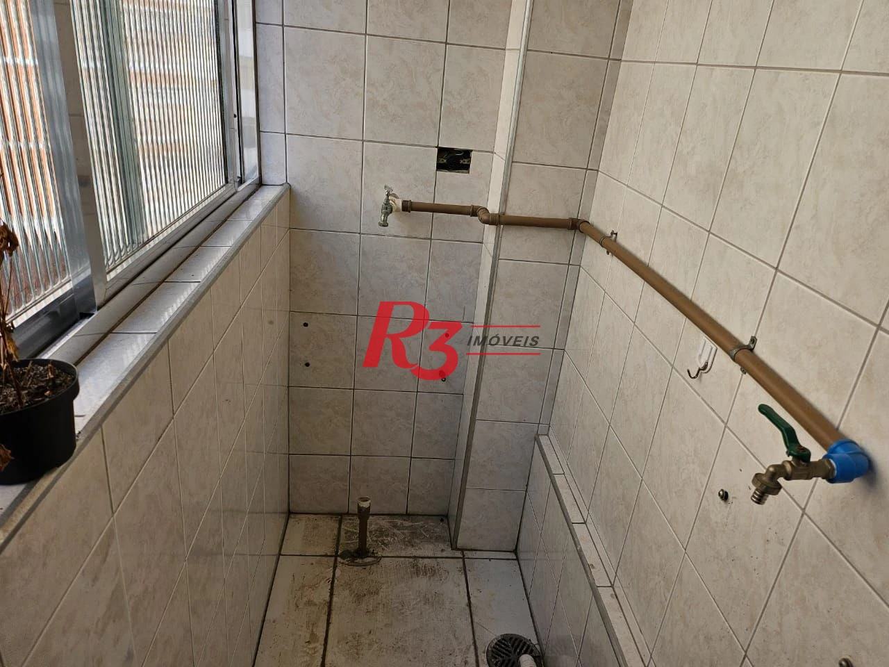 Kitnet à venda, 41 m² por R$ 395.000,00 - Gonzaga - Santos/SP