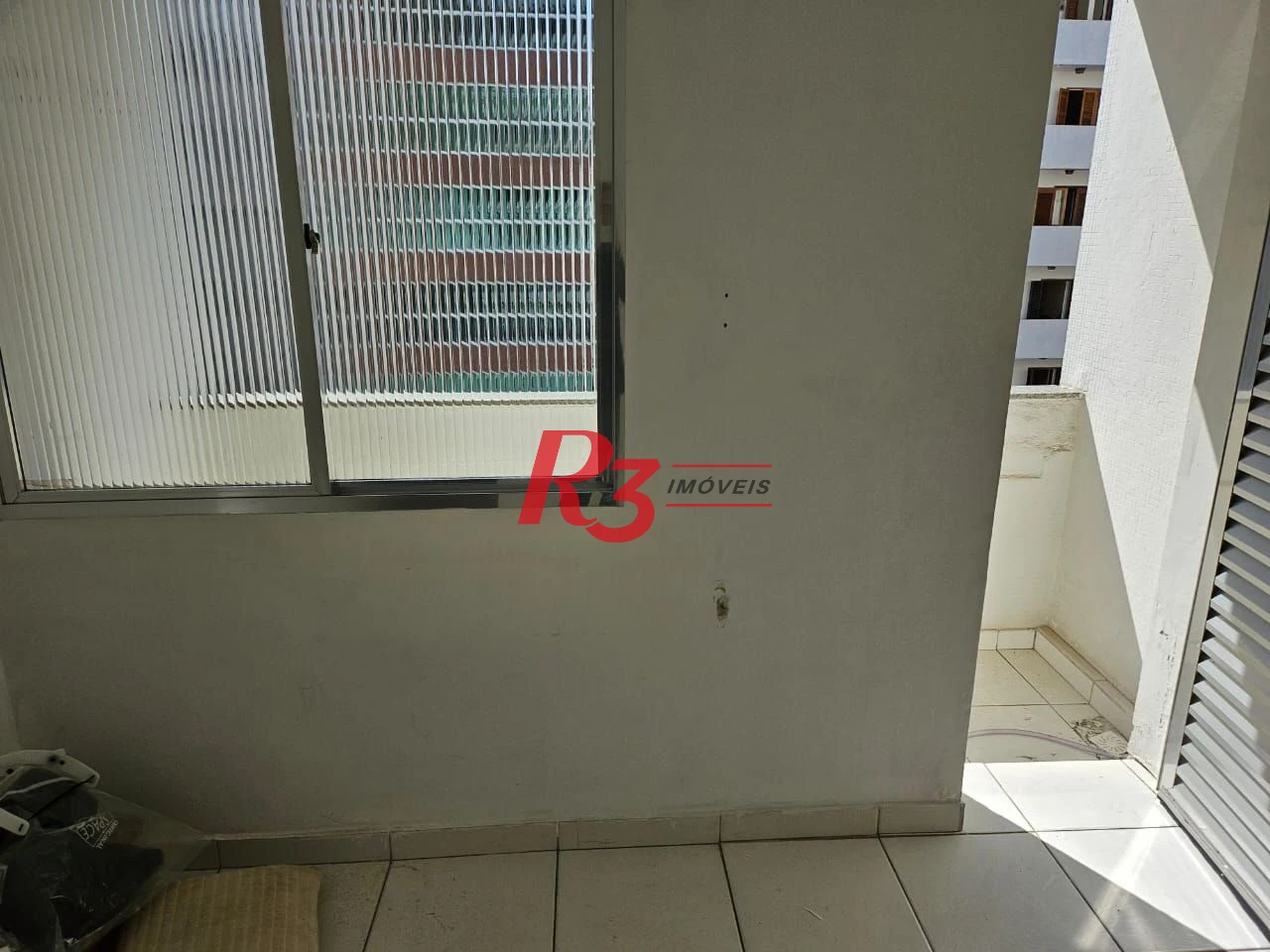 Kitnet à venda, 41 m² por R$ 395.000,00 - Gonzaga - Santos/SP