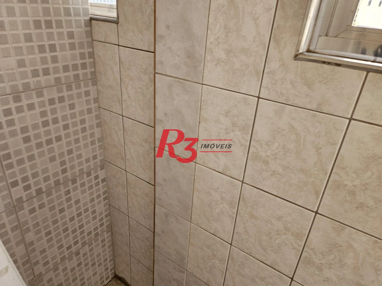 Kitnet à venda, 41 m² por R$ 395.000,00 - Gonzaga - Santos/SP