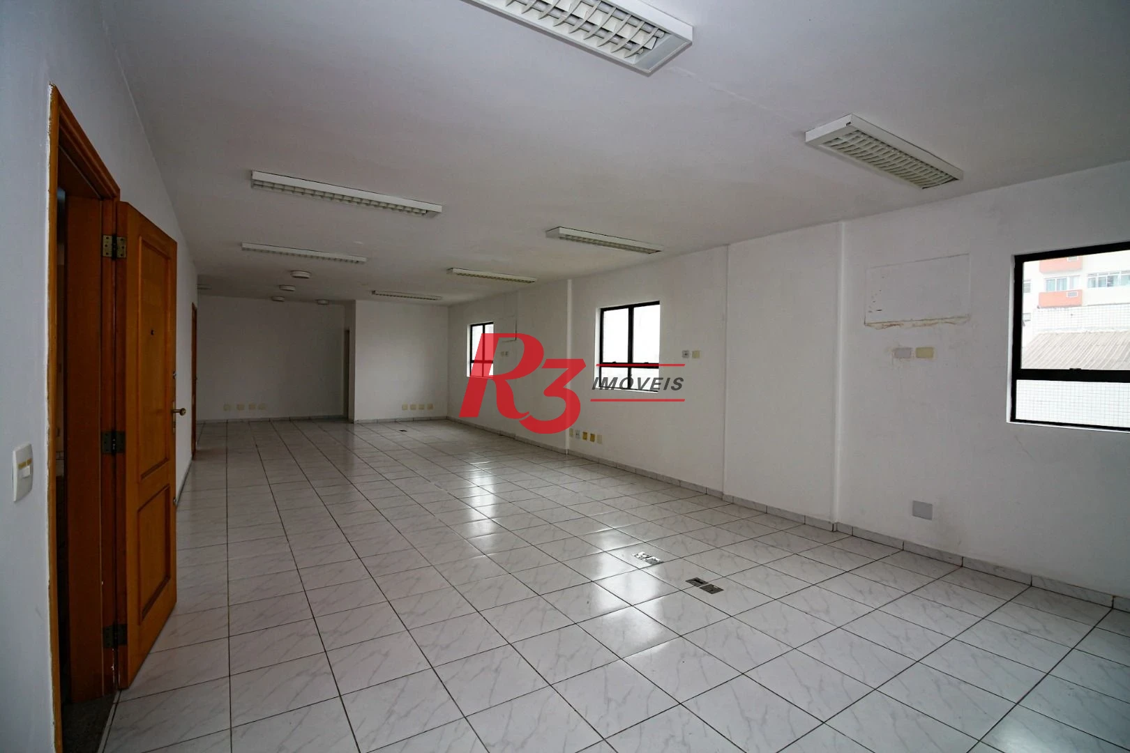 Sala para alugar, 90 m² por R$ 3.900/pacote mensal - Vila Mathias - Santos/SP