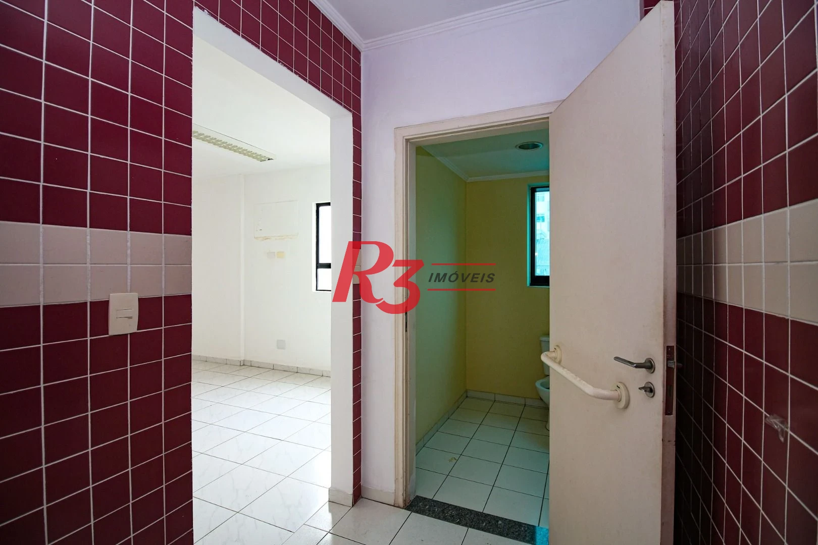 Sala para alugar, 90 m² por R$ 3.900/pacote mensal - Vila Mathias - Santos/SP