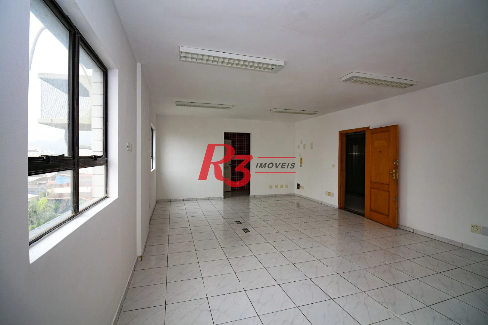 Sala para alugar, 90 m² por R$ 3.900/pacote mensal - Vila Mathias - Santos/SP