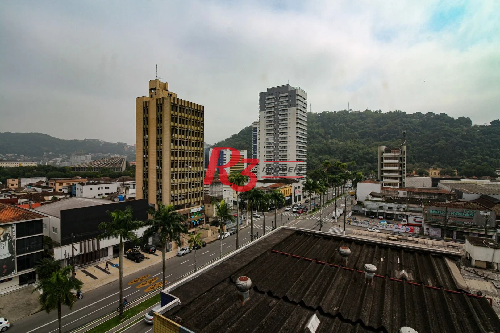 Sala para alugar, 115 m² por R$ 4.400/pacote mensal - Vila Mathias - Santos/SP
