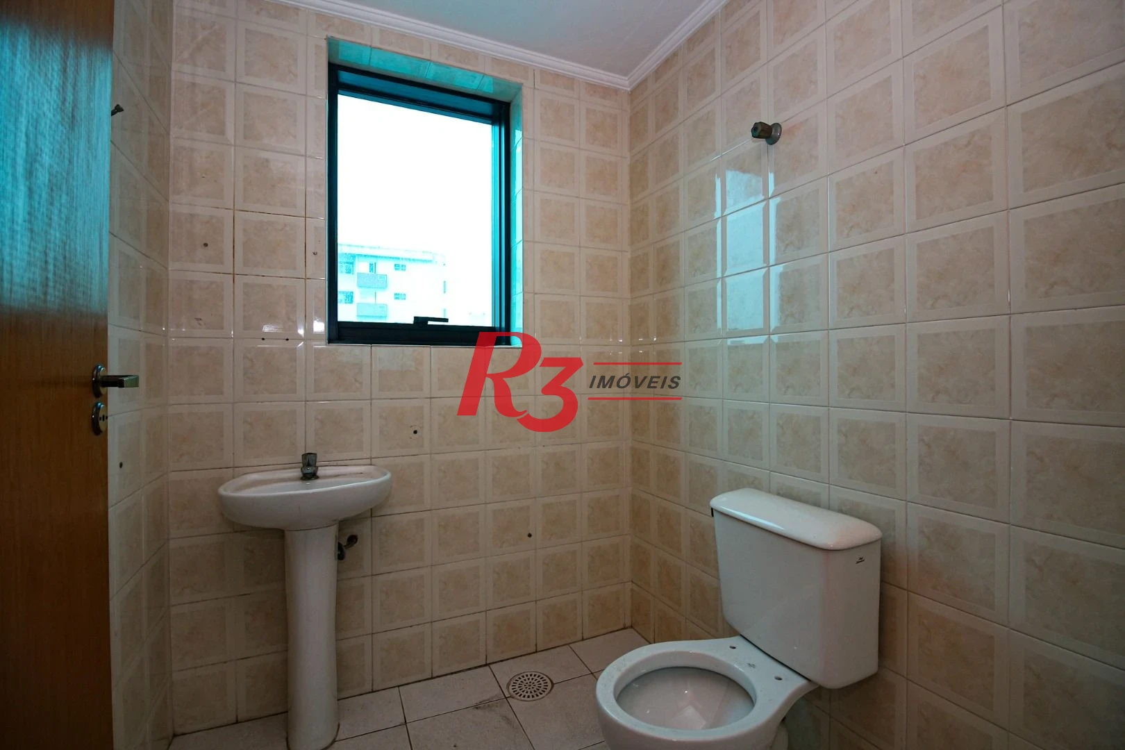 Sala para alugar, 115 m² por R$ 4.400/pacote mensal - Vila Mathias - Santos/SP