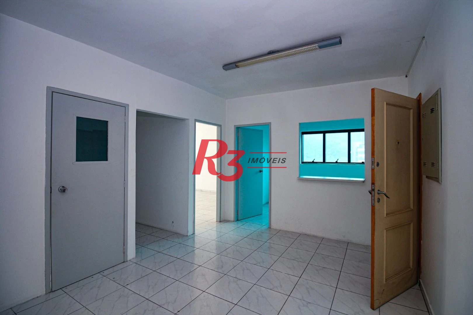 Sala para alugar, 115 m² por R$ 4.400/pacote mensal - Vila Mathias - Santos/SP