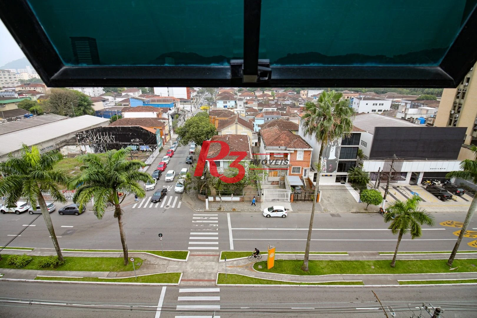 Sala para alugar, 115 m² por R$ 4.400/pacote mensal - Vila Mathias - Santos/SP