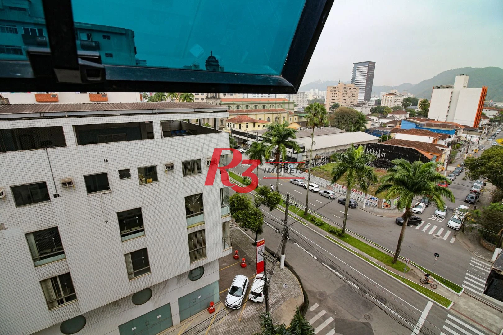 Sala para alugar, 115 m² por R$ 4.400/pacote mensal - Vila Mathias - Santos/SP