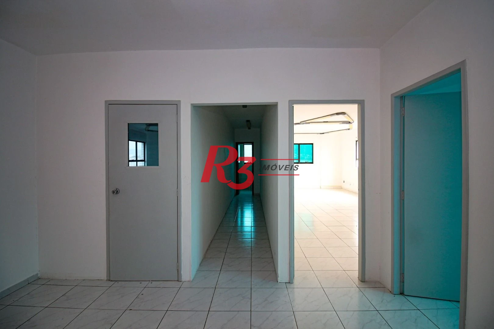 Sala para alugar, 115 m² por R$ 4.400/pacote mensal - Vila Mathias - Santos/SP