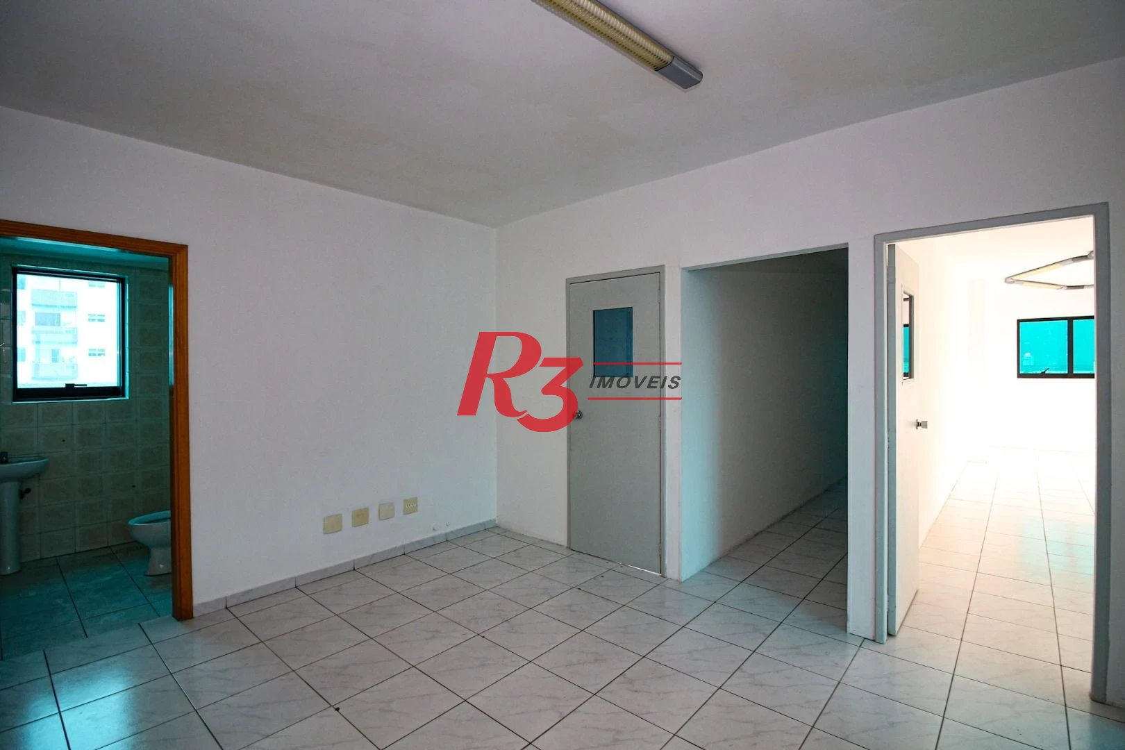 Sala para alugar, 115 m² por R$ 4.400/pacote mensal - Vila Mathias - Santos/SP
