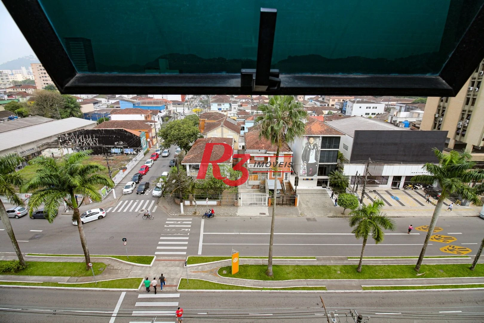 Sala para alugar, 115 m² por R$ 4.400/pacote mensal - Vila Mathias - Santos/SP
