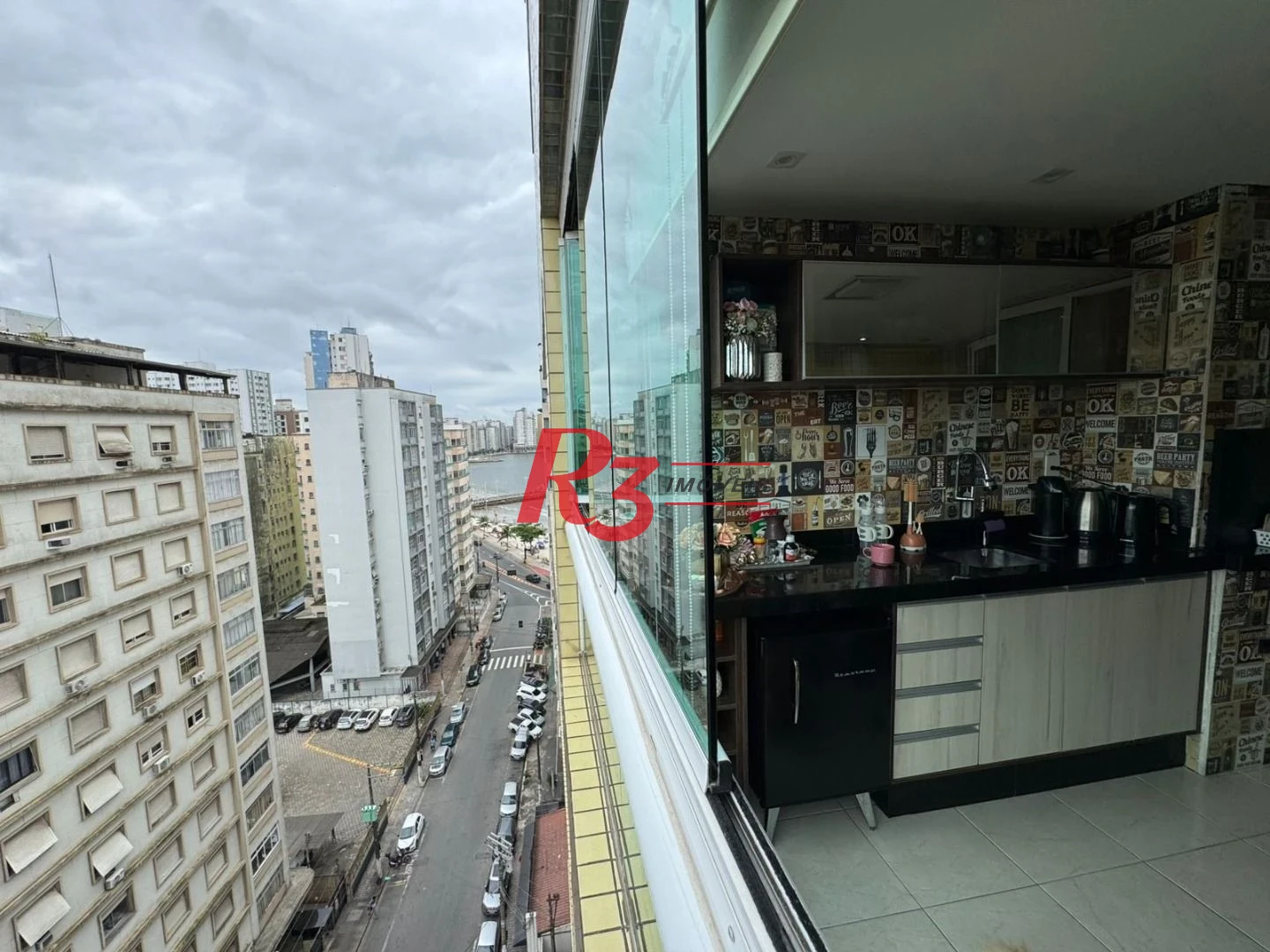 Apartamento com 2 dormitórios à venda, 87 m² por R$ 630.000,00 - Centro - São Vicente/SP