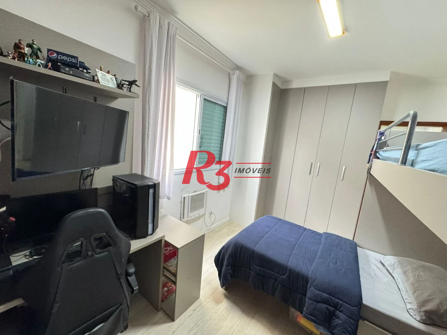 Apartamento com 2 dormitórios à venda, 87 m² por R$ 630.000,00 - Centro - São Vicente/SP