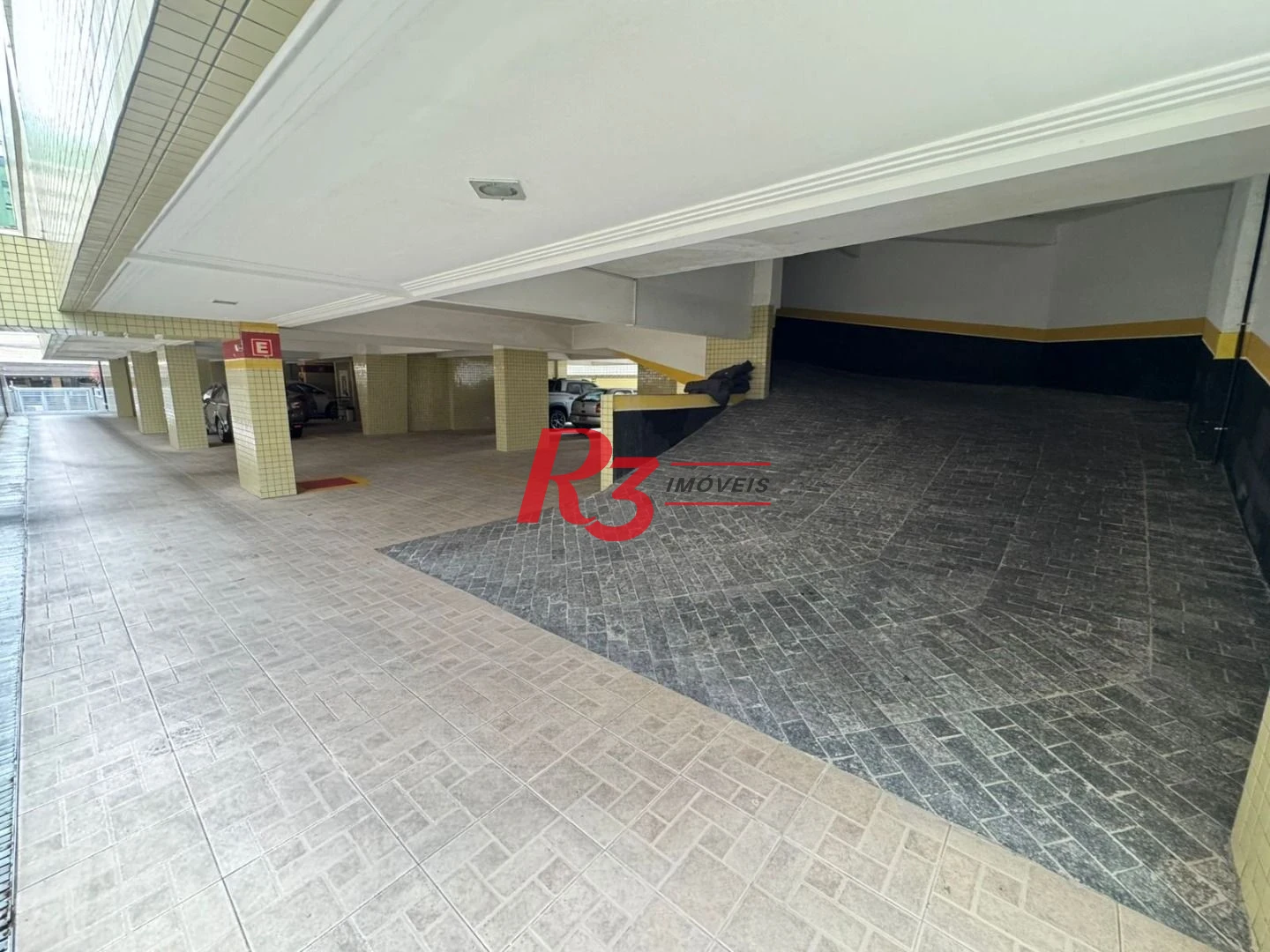 Apartamento com 2 dormitórios à venda, 87 m² por R$ 630.000,00 - Centro - São Vicente/SP