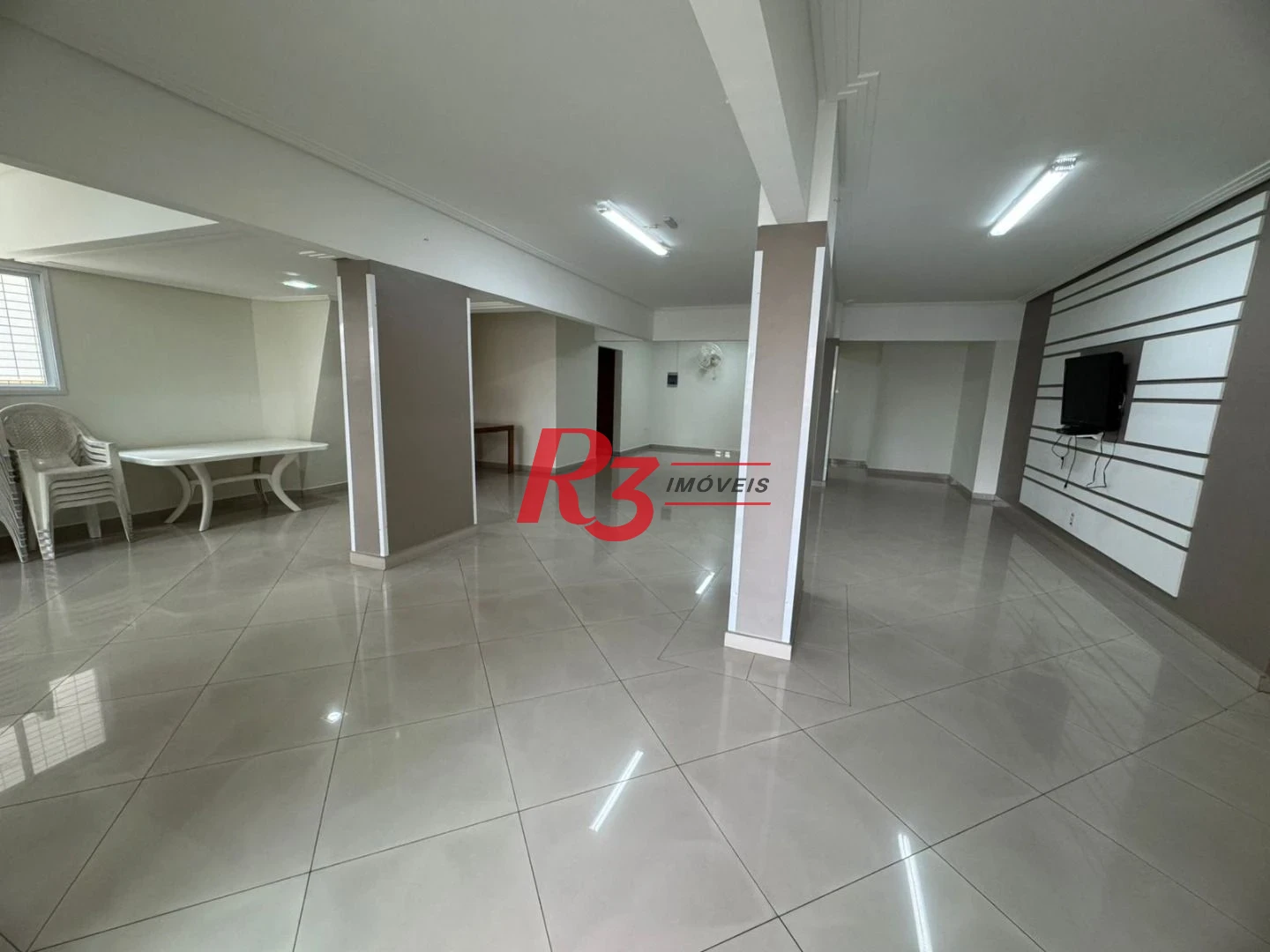 Apartamento com 2 dormitórios à venda, 87 m² por R$ 630.000,00 - Centro - São Vicente/SP