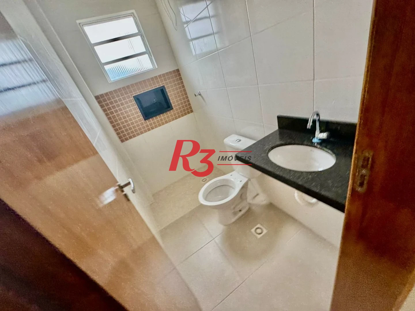 Apartamento com 2 dormitórios à venda, 65 m² por R$ 299.000,00 - Vila Valença - São Vicente/SP