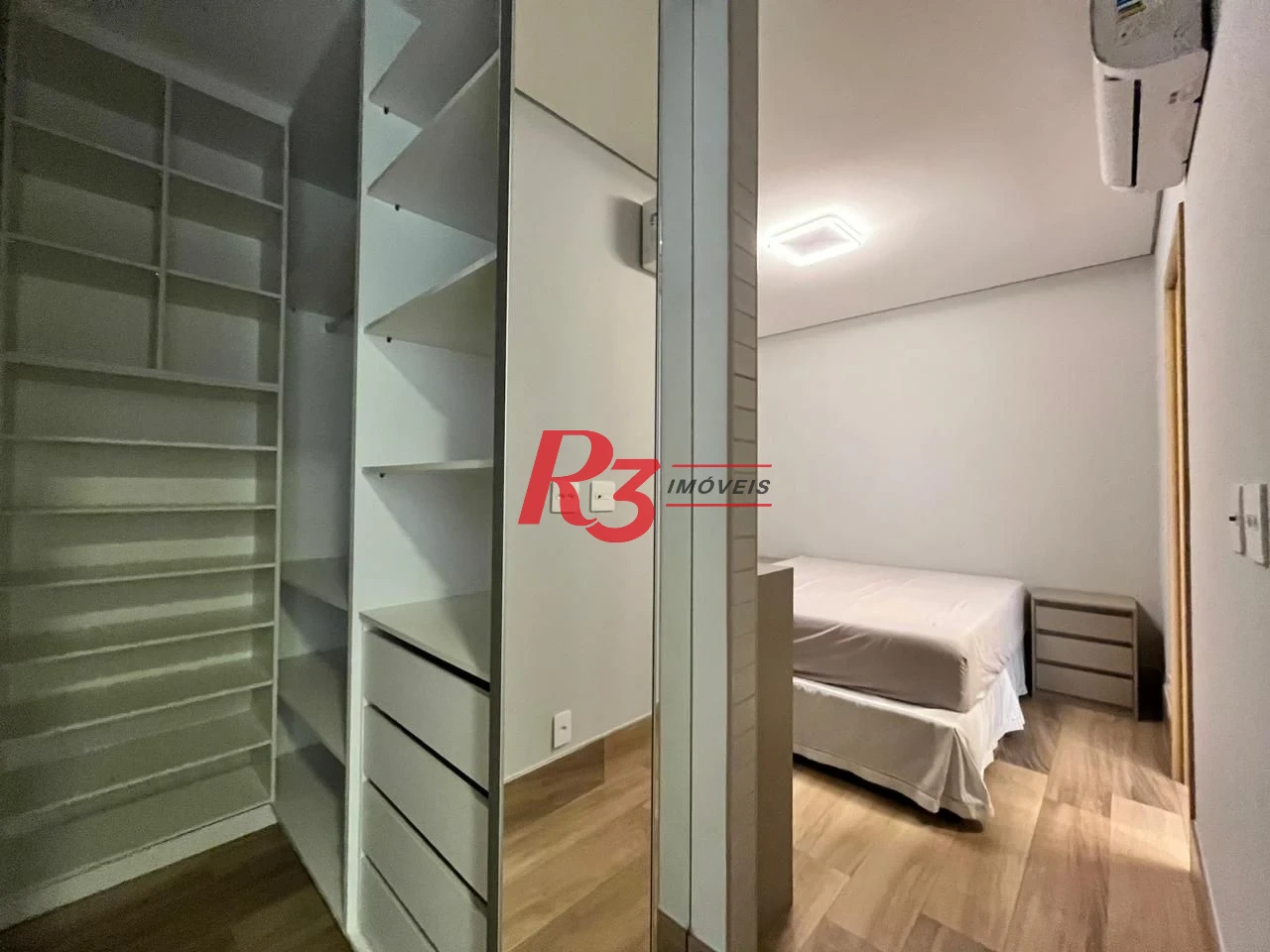 Apartamento com 1 dormitório à venda, 65 m² por R$ 955.000,00 - Aparecida - Santos/SP