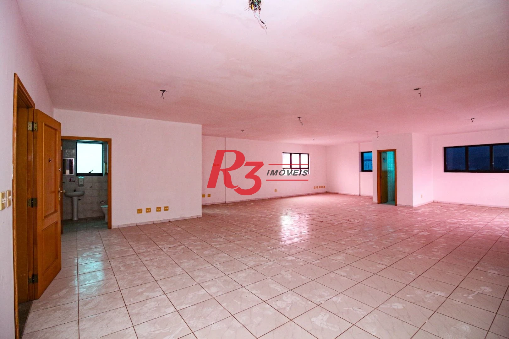 Sala para alugar, 115 m² por R$ 4.400,02/mês - Vila Mathias - Santos/SP