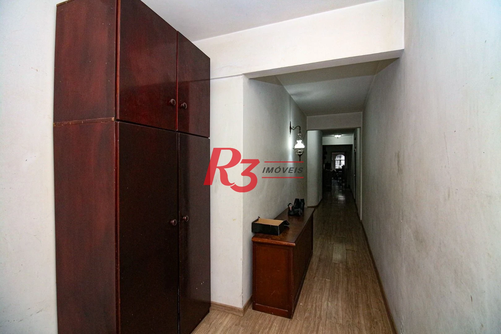 Oportunidade na Vila Rica em Santos, 347 m², 4 quartos, 2 suítes, 2 vagas, condição muito especial, local nobre!