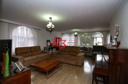 Oportunidade na Vila Rica em Santos, 347 m², 4 quartos, 2 suítes, 2 vagas, condição muito especial, local nobre!