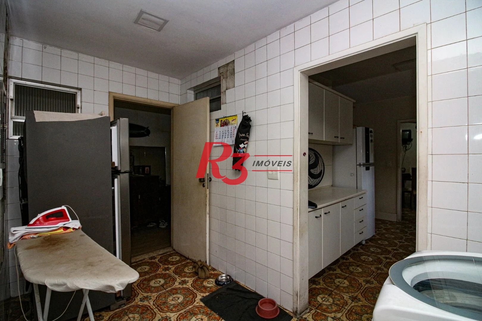 Oportunidade na Vila Rica em Santos, 347 m², 4 quartos, 2 suítes, 2 vagas, condição muito especial, local nobre!