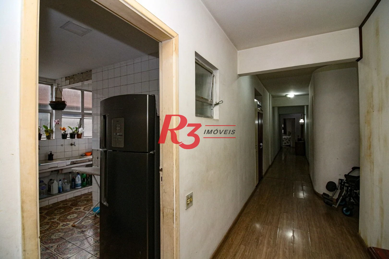 Oportunidade na Vila Rica em Santos, 347 m², 4 quartos, 2 suítes, 2 vagas, condição muito especial, local nobre!