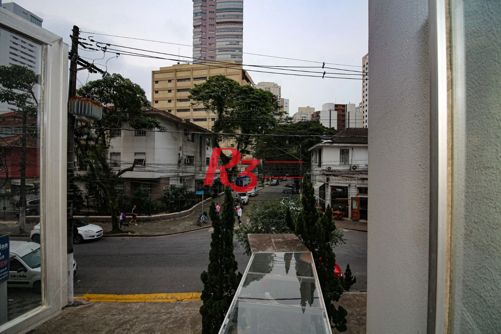 Oportunidade na Vila Rica em Santos, 347 m², 4 quartos, 2 suítes, 2 vagas, condição muito especial, local nobre!