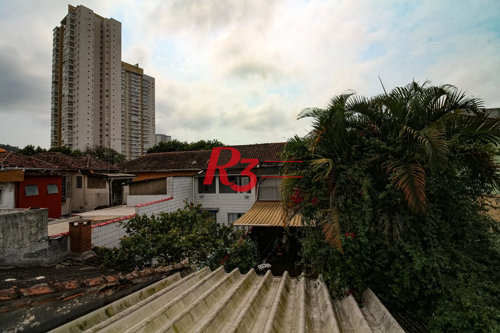 Sobrado com 3 dormitórios à venda, 183 m² por R$ 1.100.000,00 - Vila Belmiro - Santos/SP