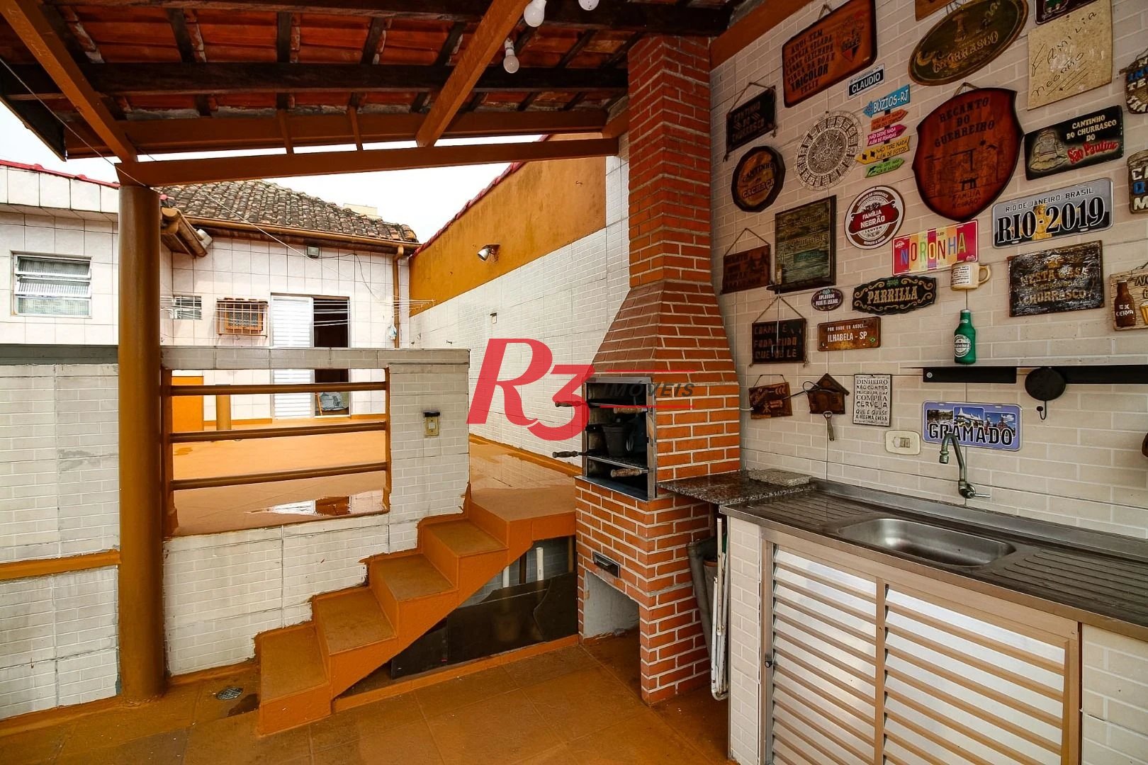 Sobrado com 3 dormitórios à venda, 183 m² por R$ 1.100.000,00 - Vila Belmiro - Santos/SP