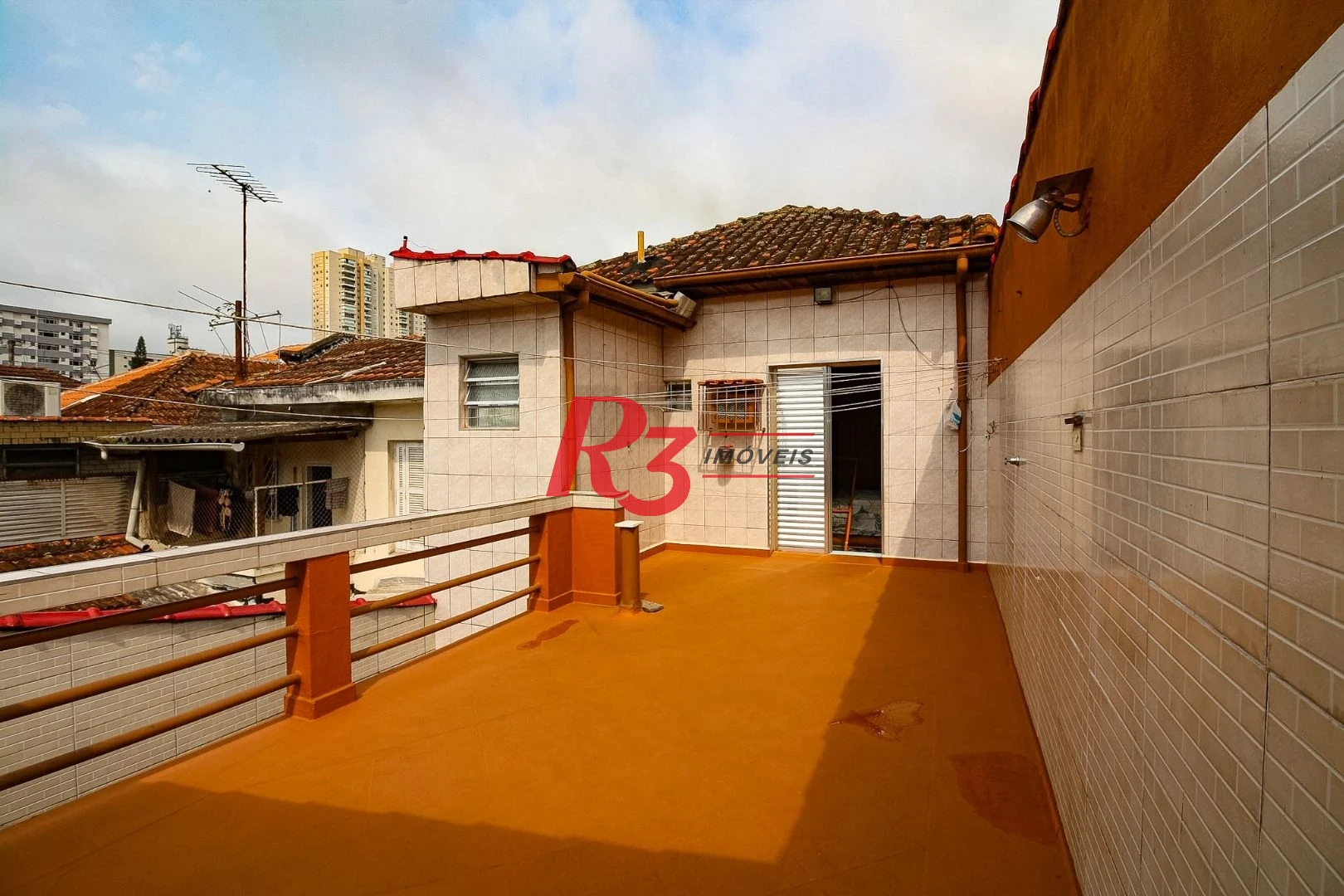 Sobrado com 3 dormitórios à venda, 183 m² por R$ 1.100.000,00 - Vila Belmiro - Santos/SP