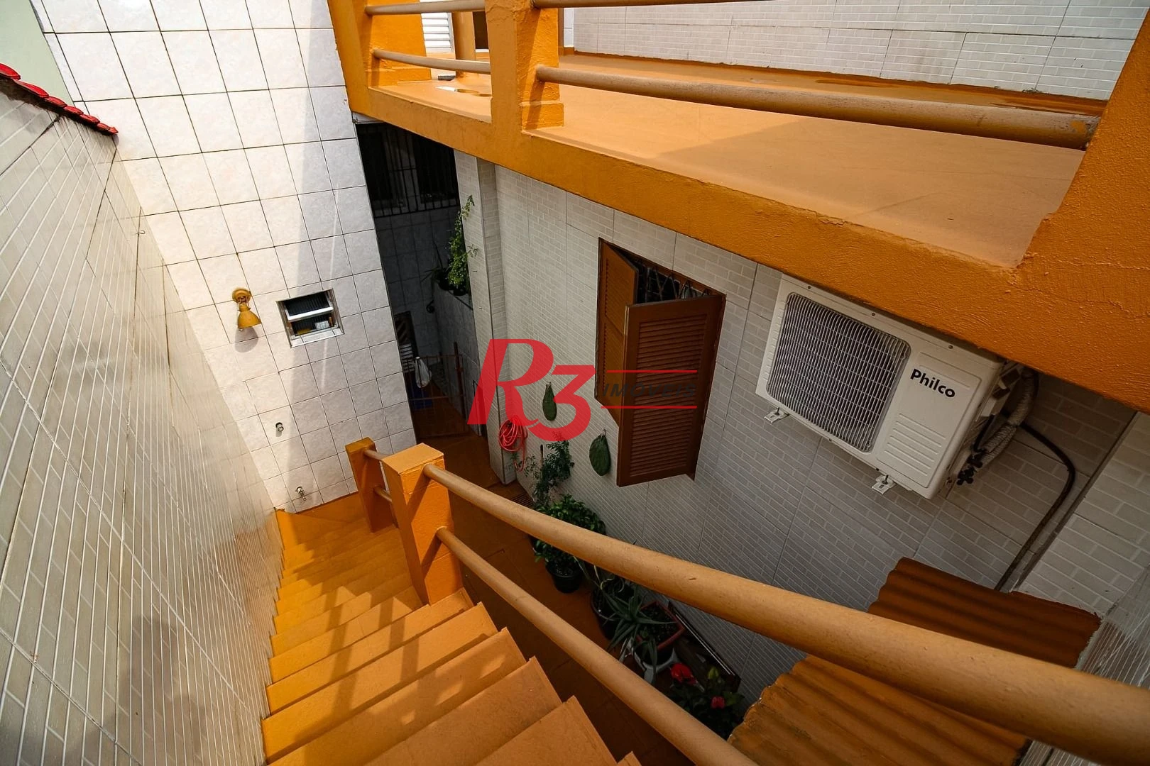 Sobrado com 3 dormitórios à venda, 183 m² por R$ 1.100.000,00 - Vila Belmiro - Santos/SP