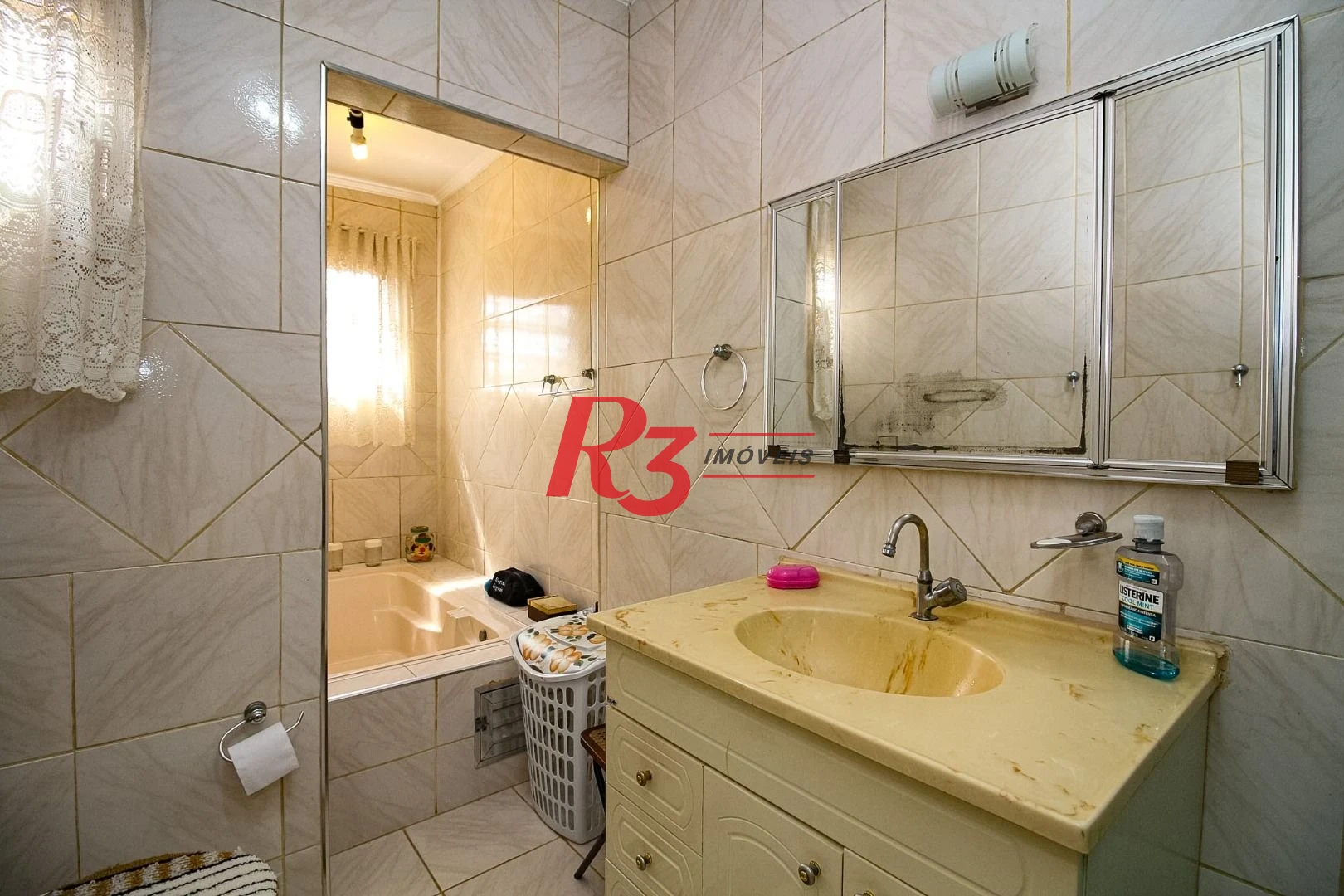 Sobrado com 3 dormitórios à venda, 183 m² por R$ 1.100.000,00 - Vila Belmiro - Santos/SP