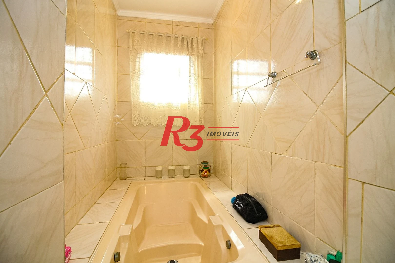 Sobrado com 3 dormitórios à venda, 183 m² por R$ 1.100.000,00 - Vila Belmiro - Santos/SP