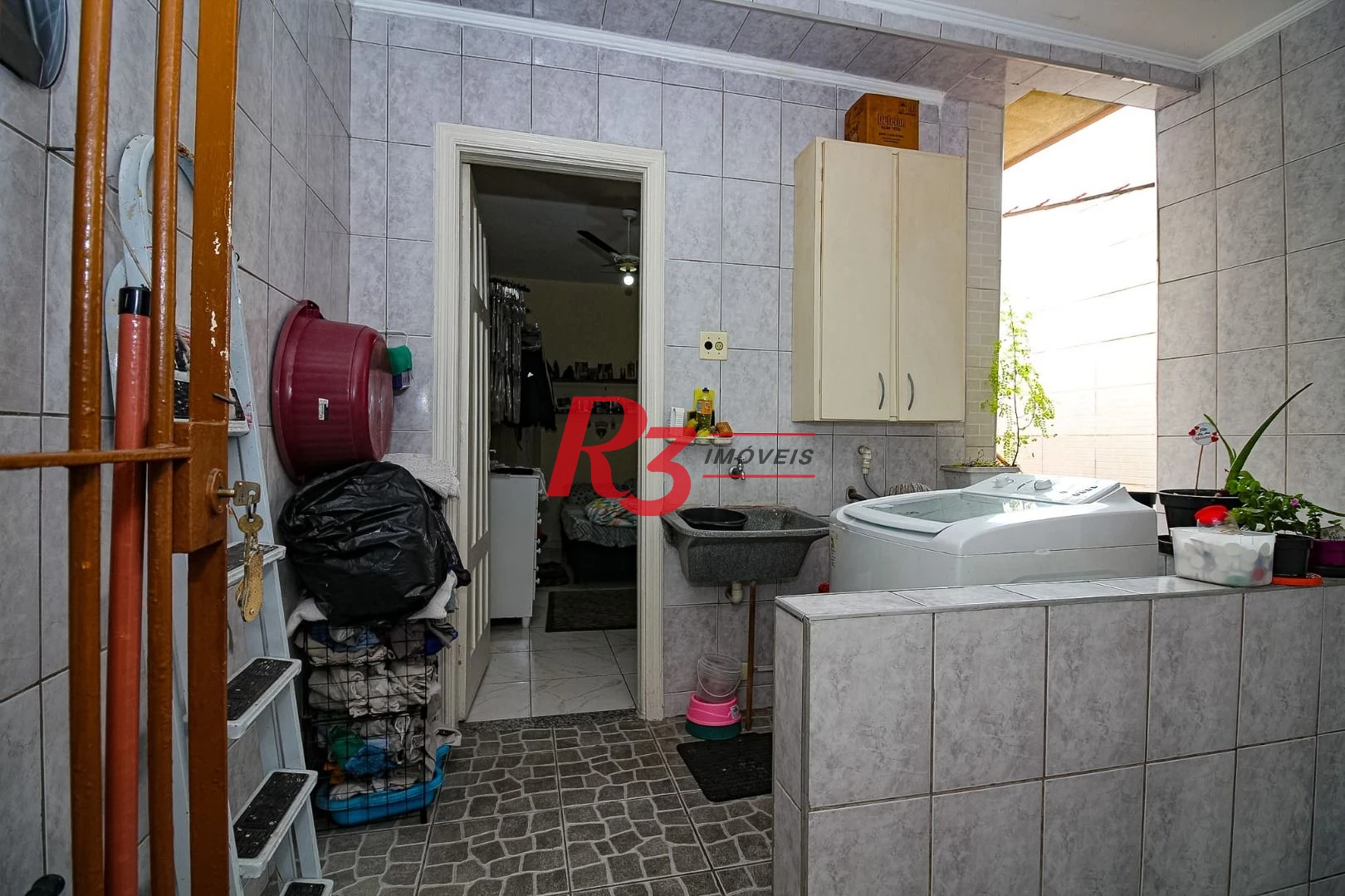 Sobrado com 3 dormitórios à venda, 183 m² por R$ 1.100.000,00 - Vila Belmiro - Santos/SP