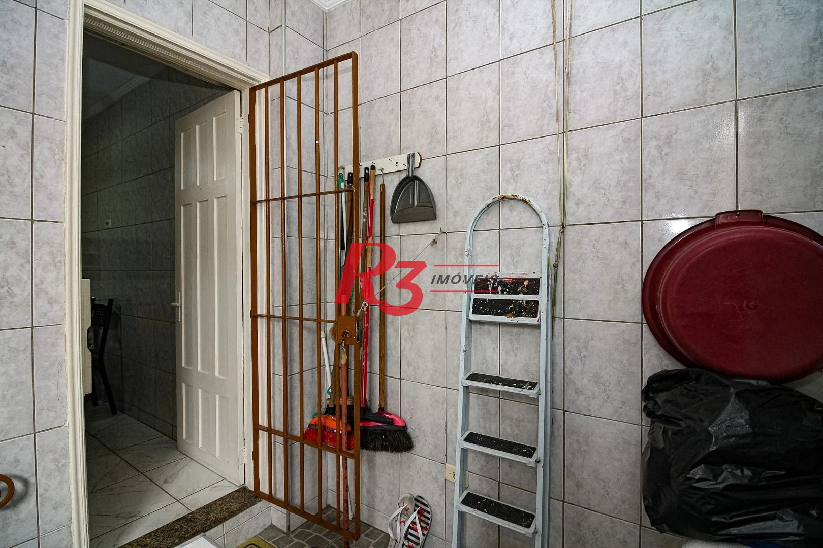 Sobrado com 3 dormitórios à venda, 183 m² por R$ 1.100.000,00 - Vila Belmiro - Santos/SP