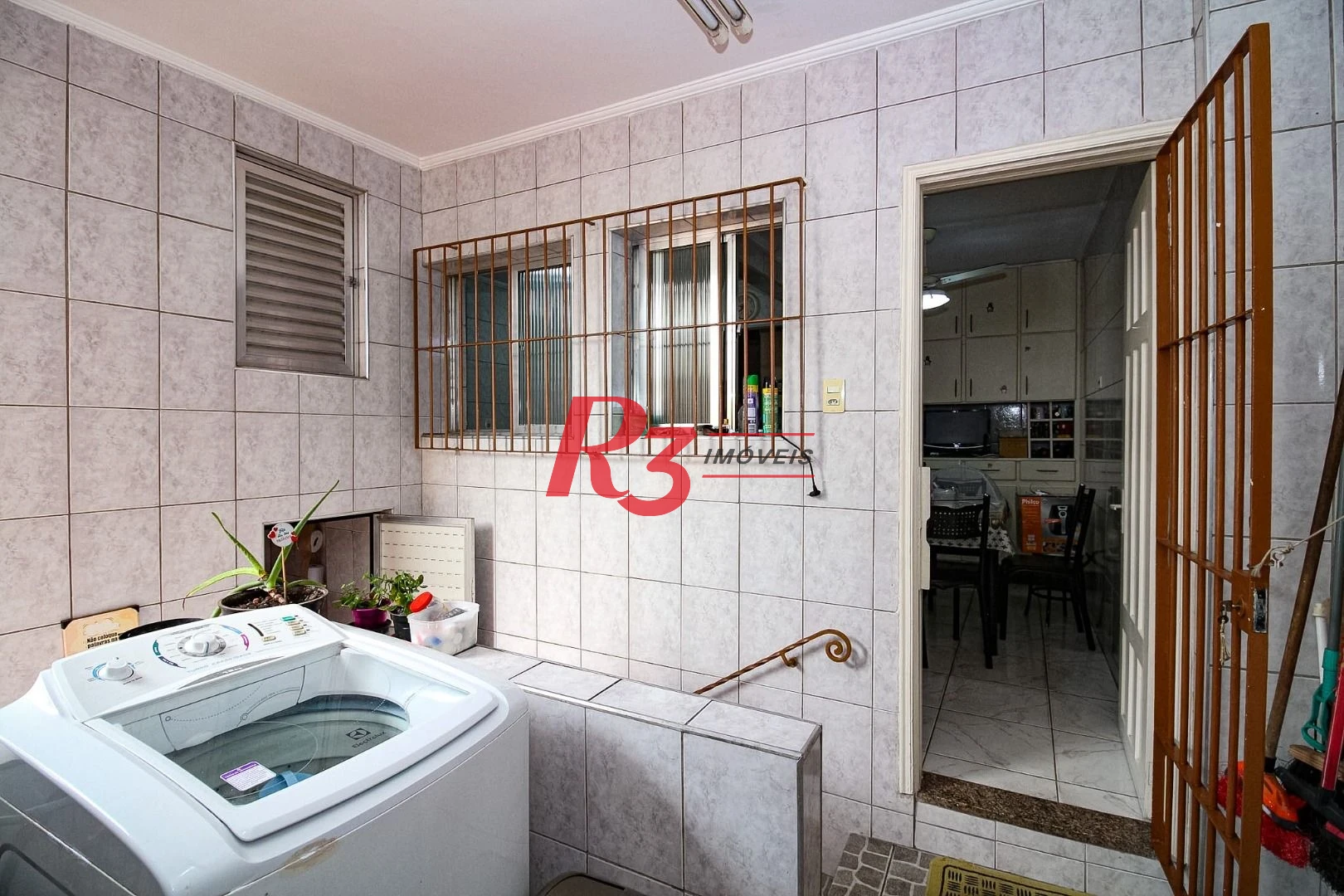 Sobrado com 3 dormitórios à venda, 183 m² por R$ 1.100.000,00 - Vila Belmiro - Santos/SP