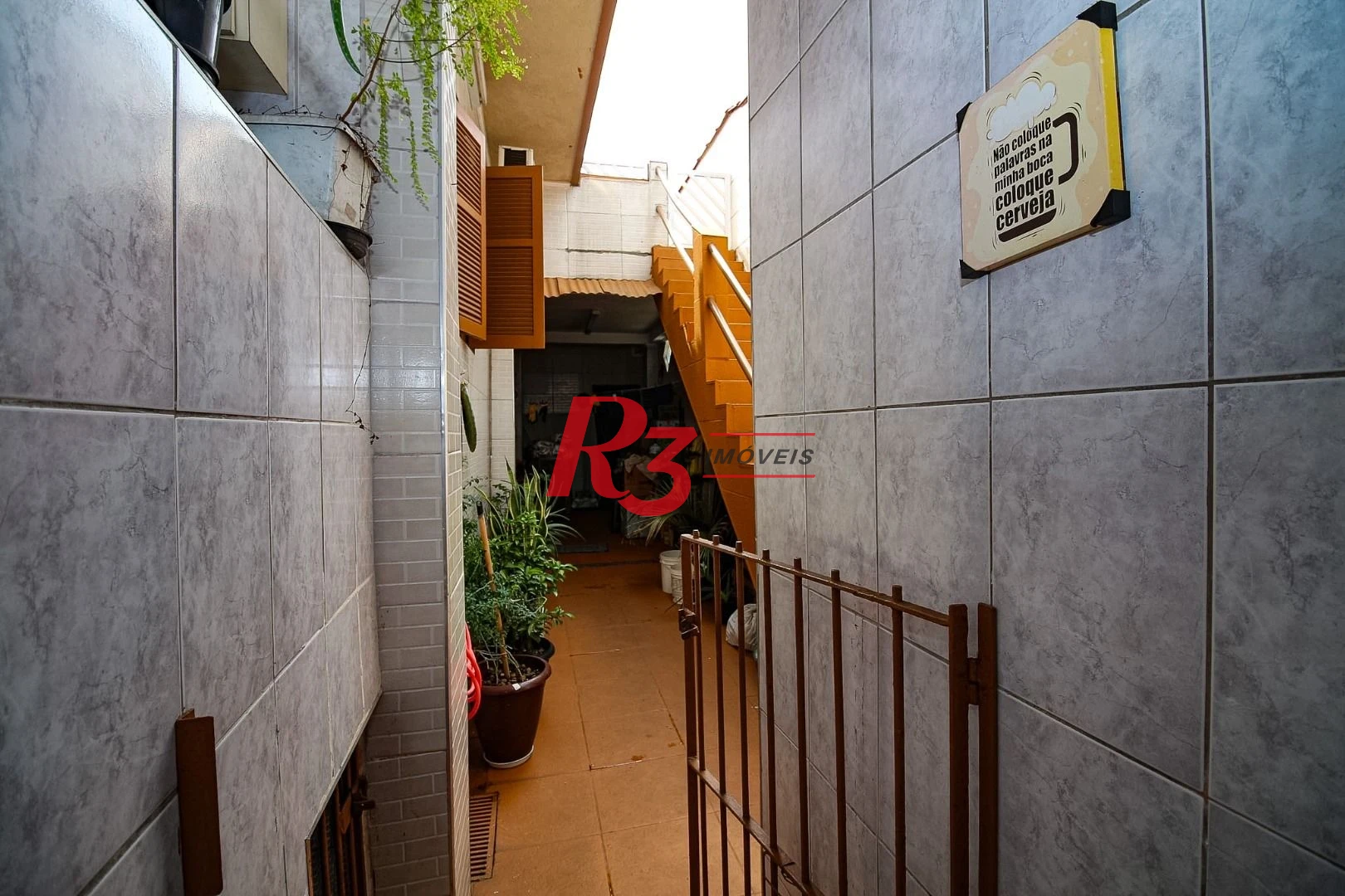 Sobrado com 3 dormitórios à venda, 183 m² por R$ 1.100.000,00 - Vila Belmiro - Santos/SP