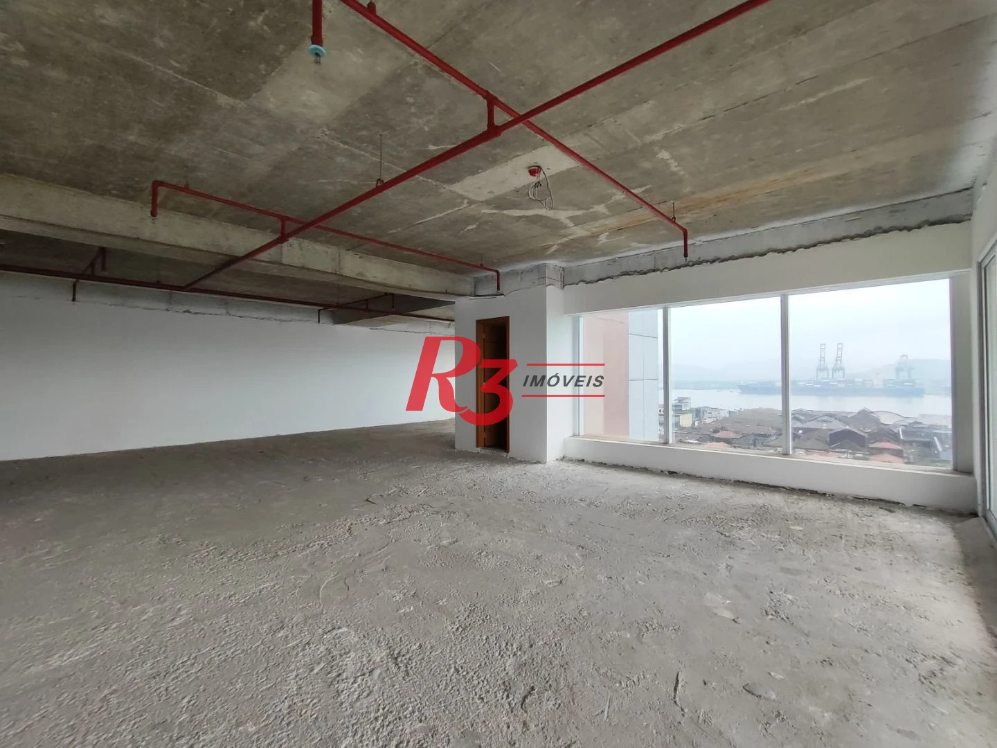 R3 REAL ESTATE VENDE OU  ALUGA! Sala, 150 m² - venda por R$ 1.400.000 ou aluguel por R$ 8.000/mês - Centro - Santos/SP