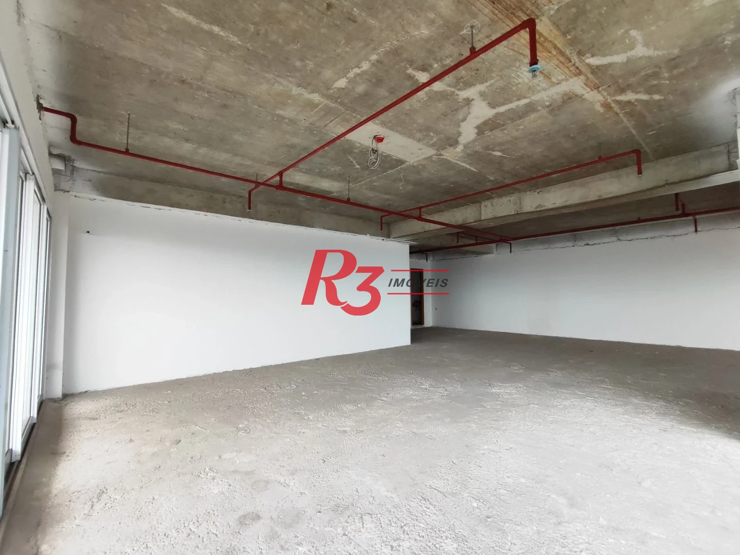 R3 REAL ESTATE VENDE OU  ALUGA! Sala, 150 m² - venda por R$ 1.400.000 ou aluguel por R$ 8.000/mês - Centro - Santos/SP