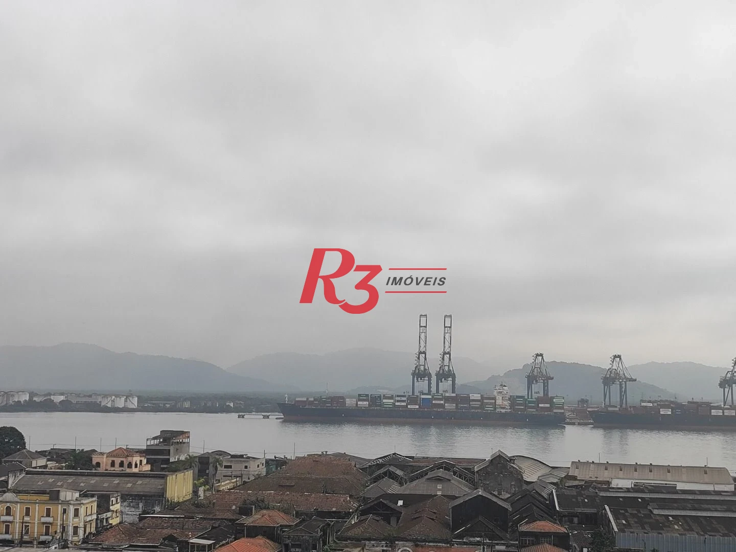 R3 REAL ESTATE VENDE OU  ALUGA! Sala, 150 m² - venda por R$ 1.400.000 ou aluguel por R$ 8.000/mês - Centro - Santos/SP
