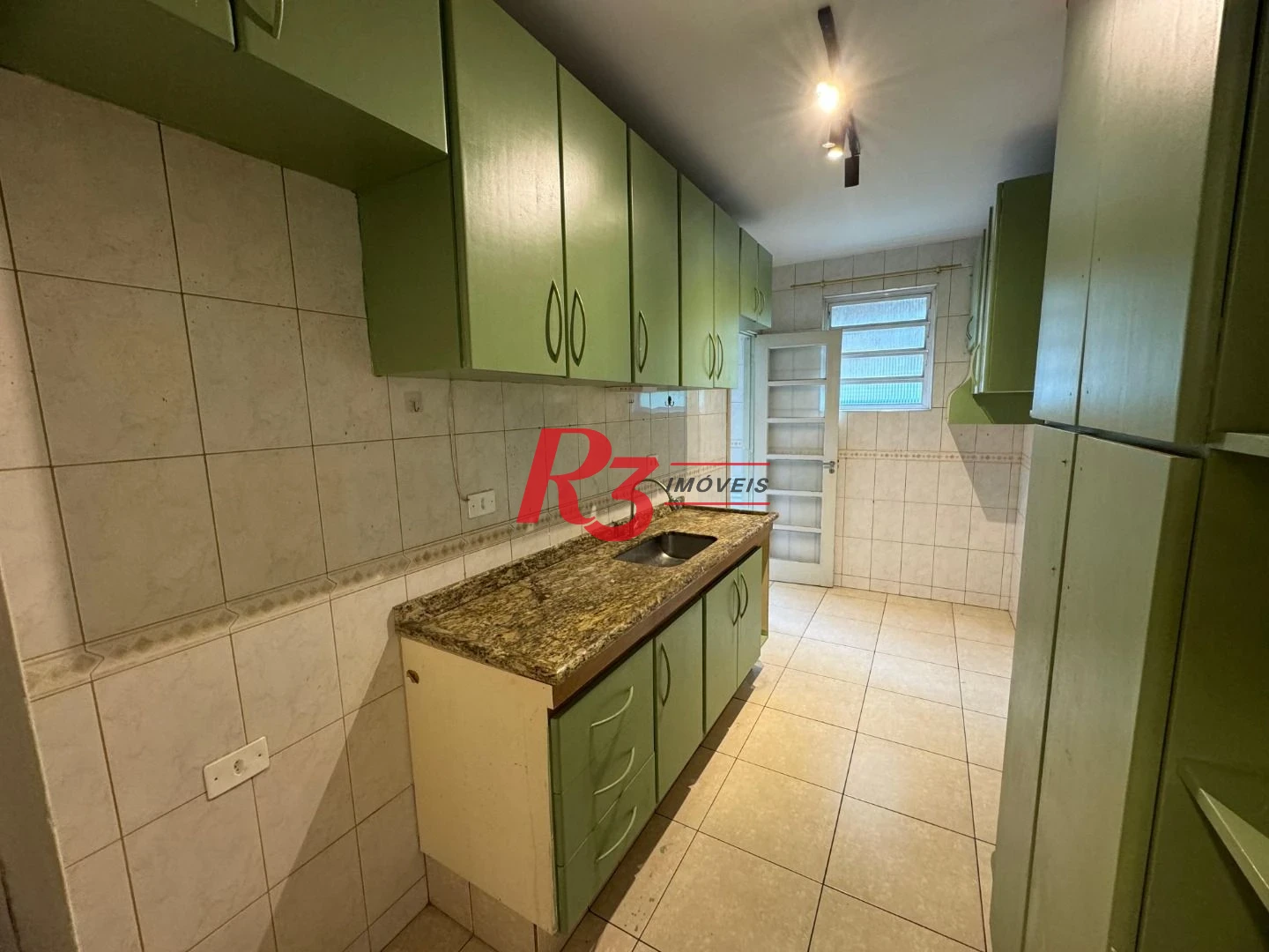 Apartamento com 2 dormitórios à venda, 116 m² por R$ 450.000,00 - Itararé - São Vicente/SP