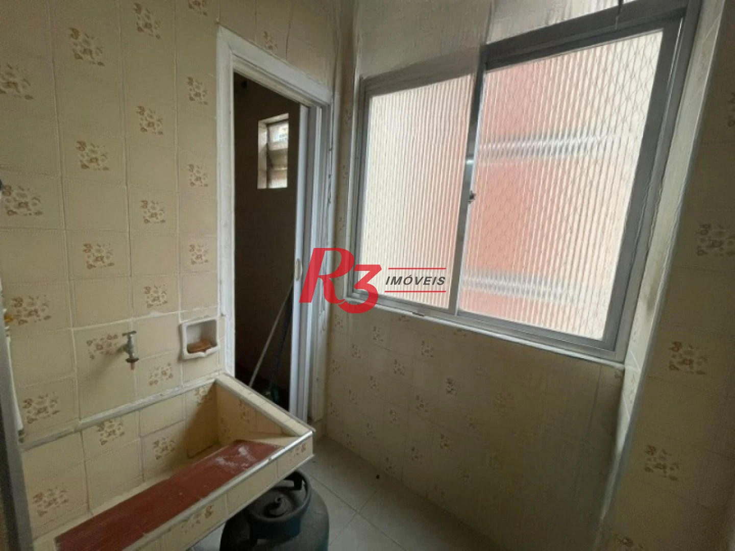 Apartamento com 2 dormitórios à venda, 103 m² por R$ 700.000,00 - Boqueirão - Santos/SP