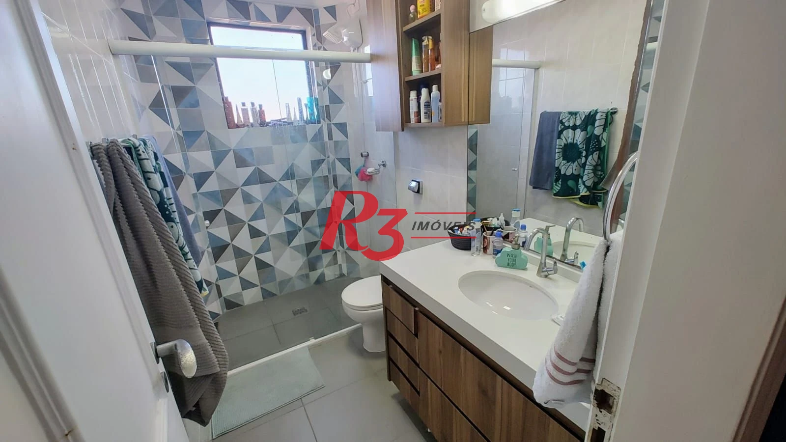 Apartamento com 3 dormitórios à venda, 134 m² por R$ 910.000,00 - Ponta da Praia - Santos/SP