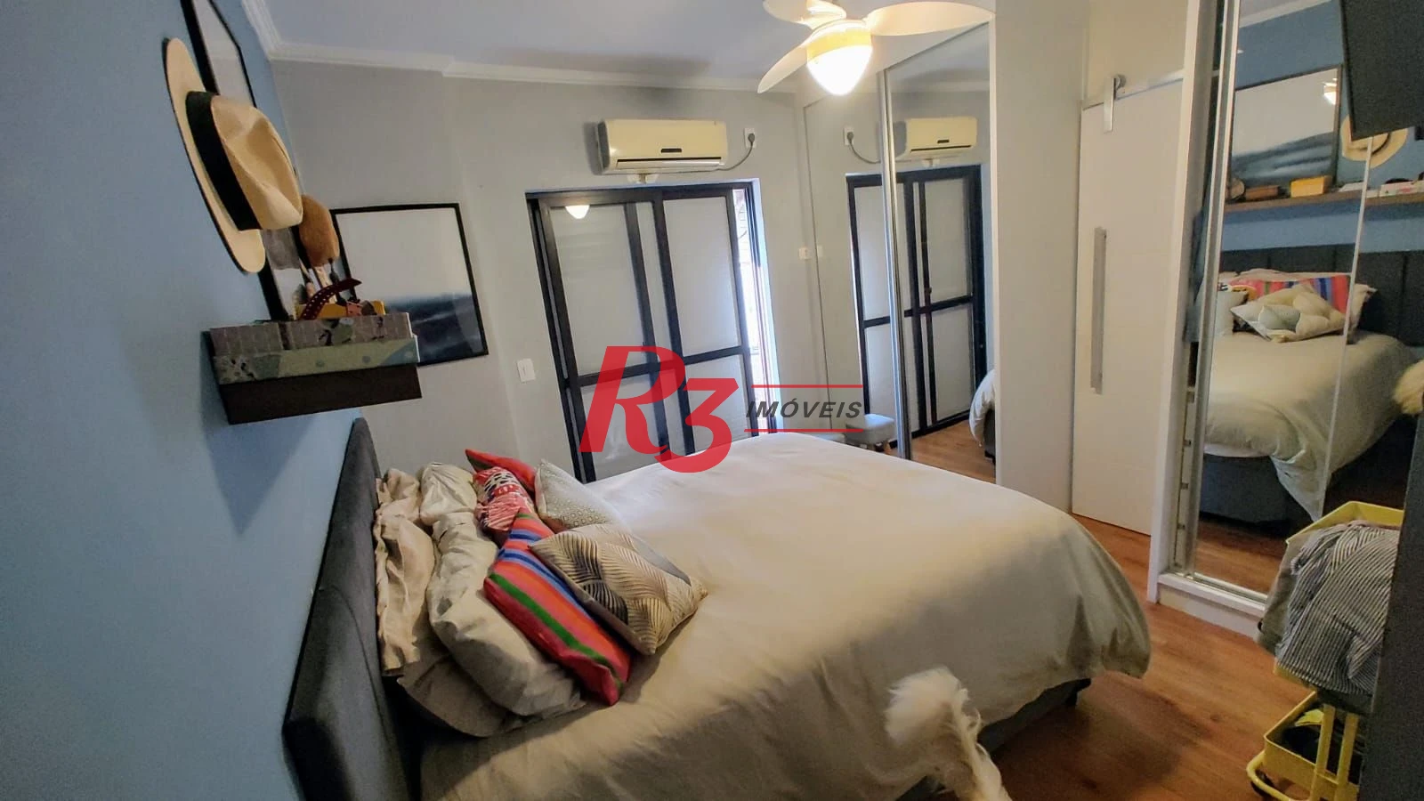 Apartamento com 3 dormitórios à venda, 134 m² por R$ 910.000,00 - Ponta da Praia - Santos/SP